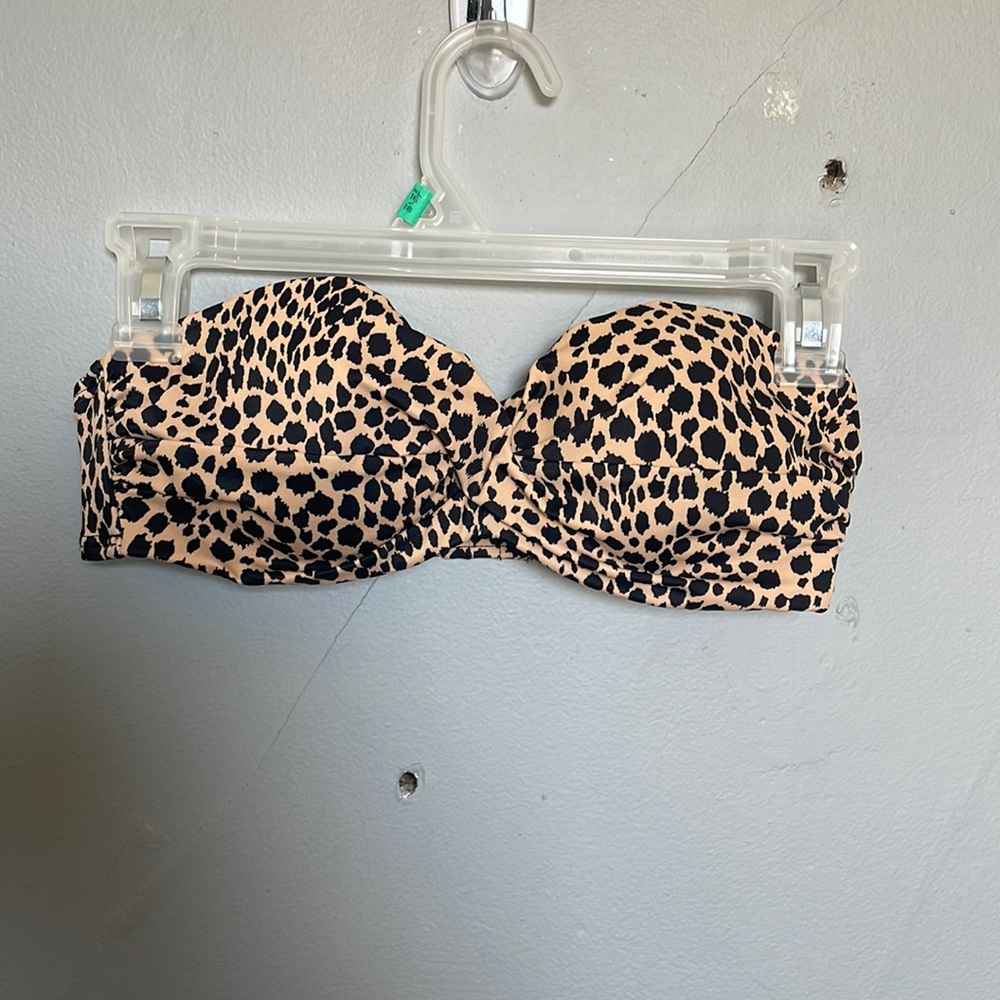 Victoria’s Secret The Knockout Bandeau 32C bikini top animal print swim leopard
